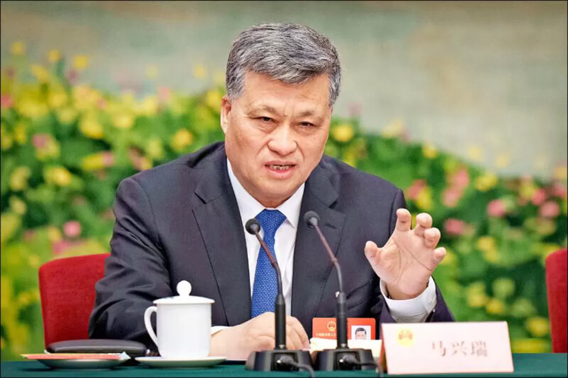 马兴瑞被双开：涉权色交易与家族式腐败。严重违反政治纪律和政治规矩，履行全面从严治党主体责任不力