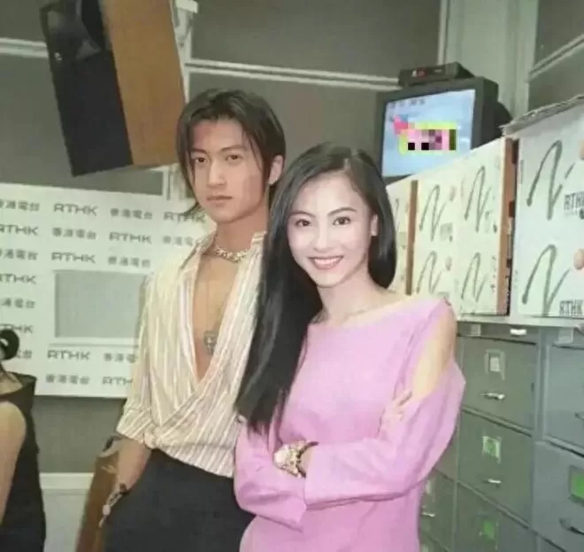 王晶不再隐瞒，张柏芝的婚变主因不是王菲