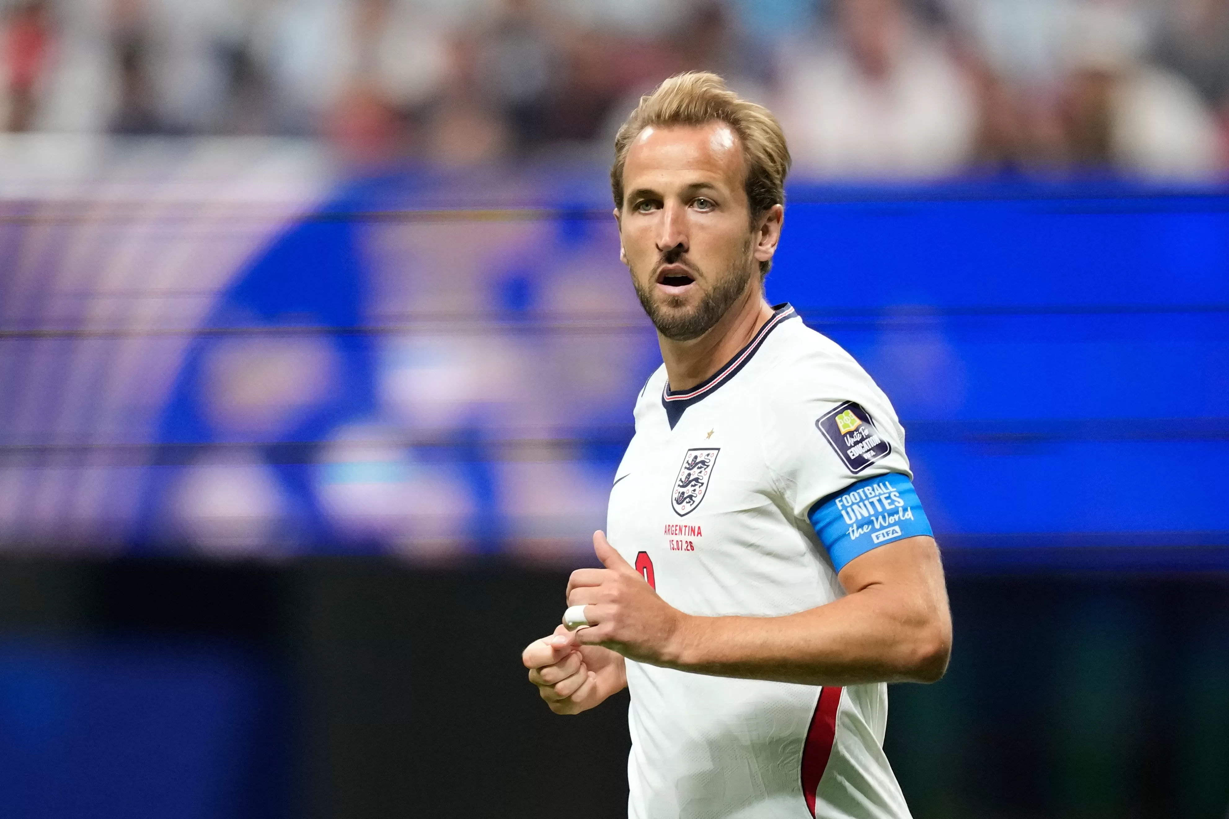 世界杯百年魔咒再现！英格兰罪人：1-0领先摆大巴 懦夫行为