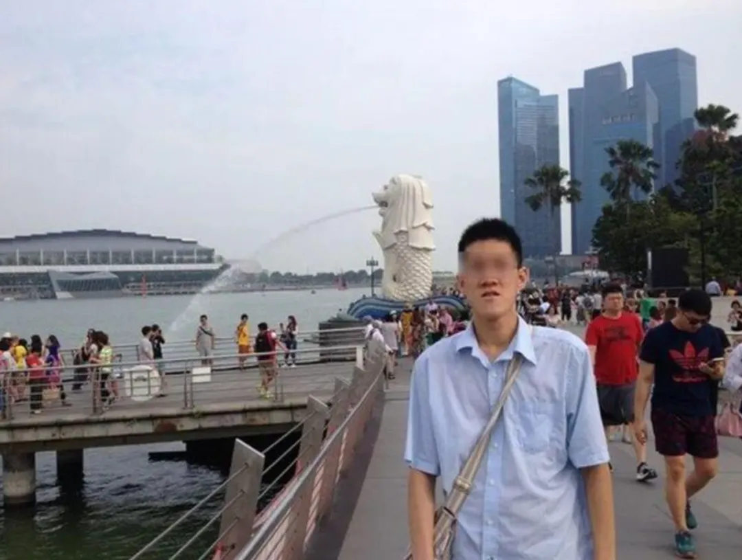 惊悚! 华人教授提大砍刀闯教室 狂砍亲戚50多刀 警员现场连开4枪!