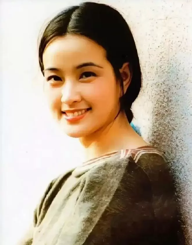 75岁刘晓庆拒绝无性婚姻，道出4婚3离真相
