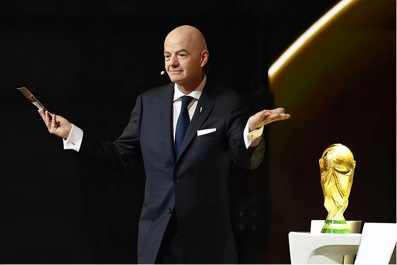 中国不办世界杯是明智的！FIFA拿走大头，承办国全在赔本赚吆喝！