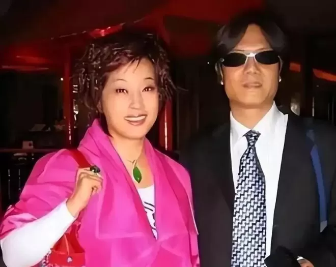 75岁刘晓庆拒绝无性婚姻，道出4婚3离真相