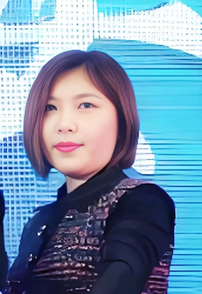 她是唐国强的女儿，在亲情围剿中长大.....