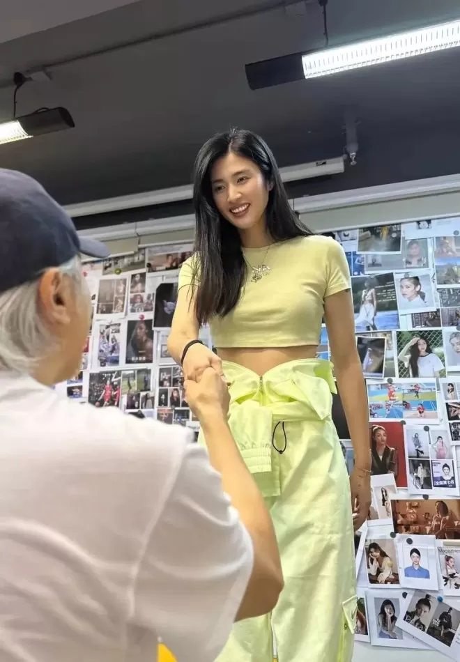 《功夫女足》身高1米88的她抢镜，最美国足翻红