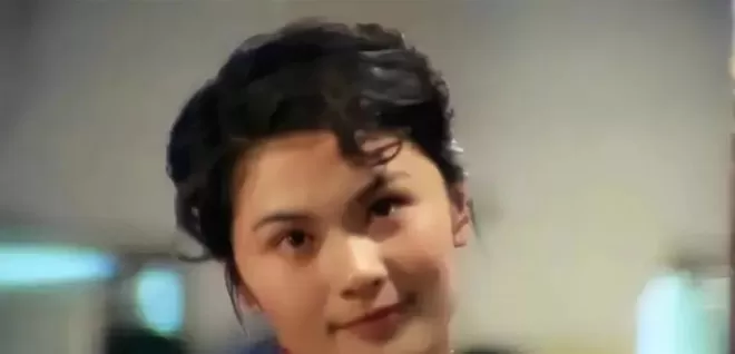 80年代家喻户晓女演员,嫁军委副主席儿子,离婚后混得咋样?