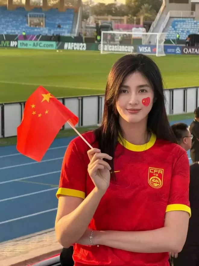 《功夫女足》身高1米88的她抢镜，最美国足翻红