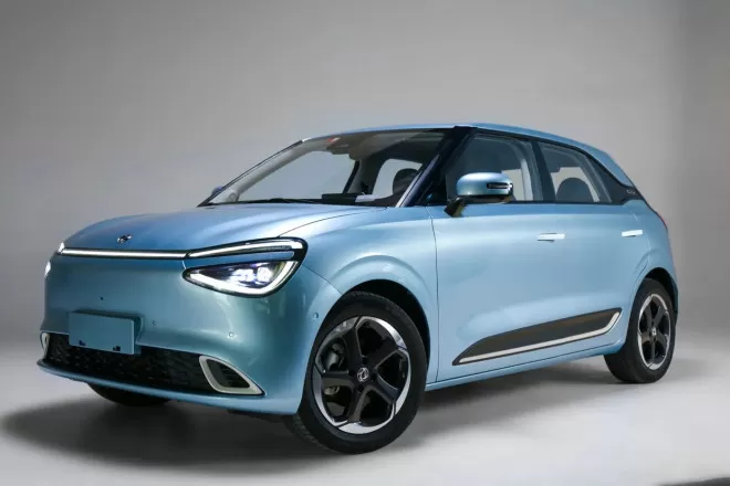 加拿大7月进口2400辆中国电动车，八成售价低于$35000！