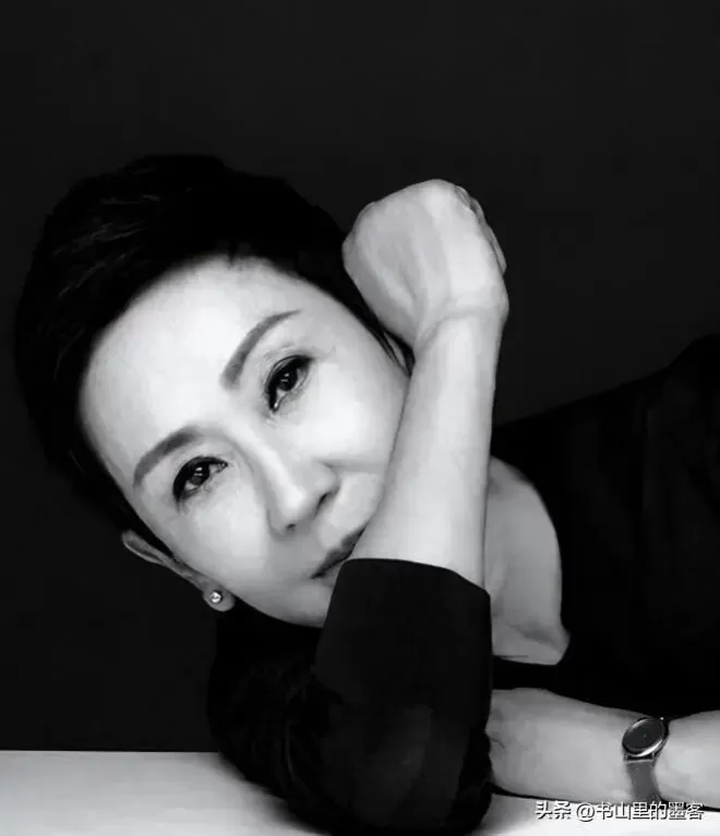 向太曝施南生最后时光：指头脚趾烂了，昏迷插管，痛不痛无人知晓