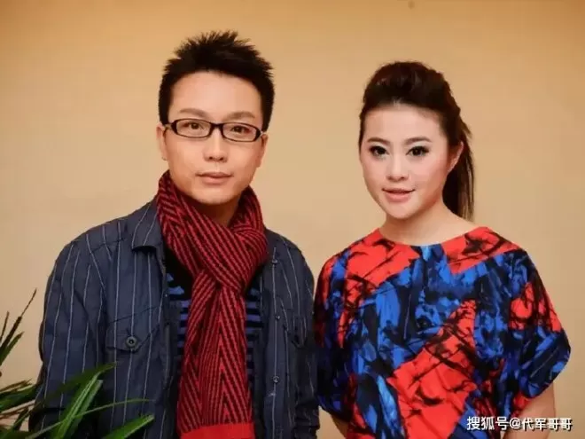 47岁李玉刚近况曝光！曾与美女范小宁相恋6年，如今还是单身让人唏嘘