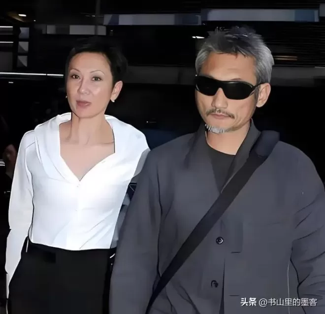 向太曝施南生最后时光：指头脚趾烂了，昏迷插管，痛不痛无人知晓