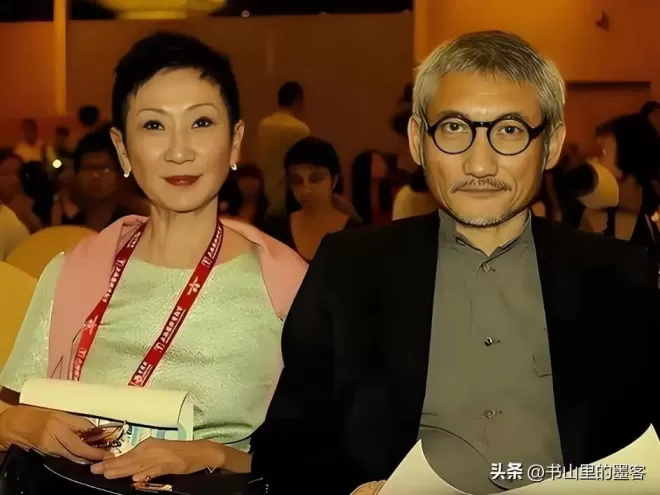 向太曝施南生最后时光：指头脚趾烂了，昏迷插管，痛不痛无人知晓