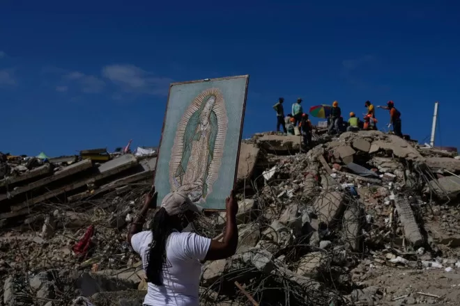 突发！委内瑞拉地震遇难人数超5000人，灾区持续搜救