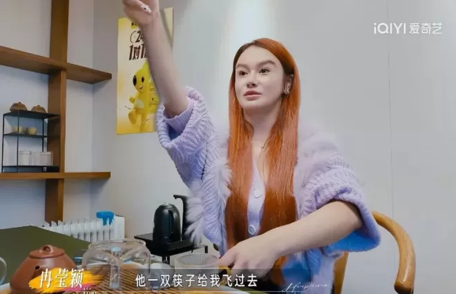 笑不活了！冉莹颖买了上千双高跟鞋霸屏热搜