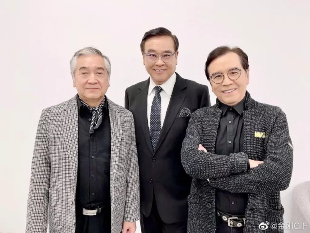 81岁秦沛荣升爷爷  徒手健身展现神级体能  女儿姜丽文惊讶：活得像18岁