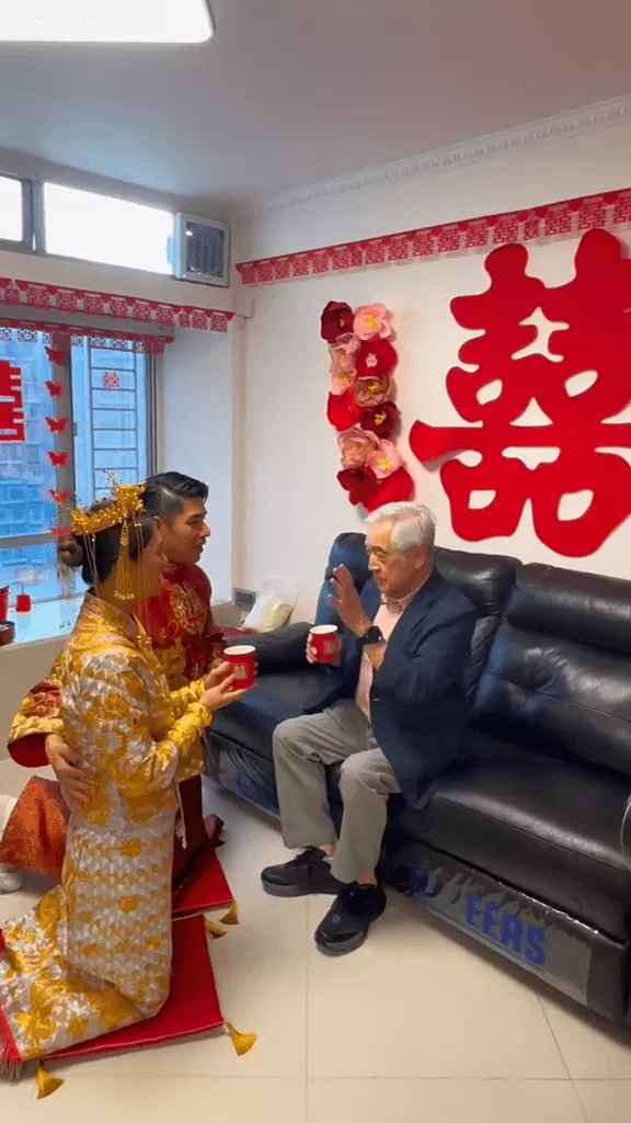 81岁秦沛荣升爷爷  徒手健身展现神级体能  女儿姜丽文惊讶：活得像18岁