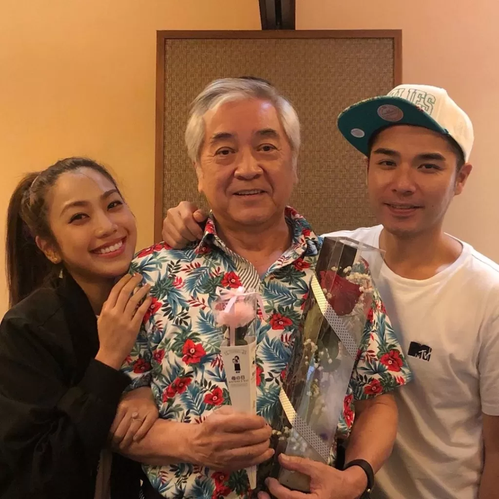 81岁秦沛荣升爷爷  徒手健身展现神级体能  女儿姜丽文惊讶：活得像18岁