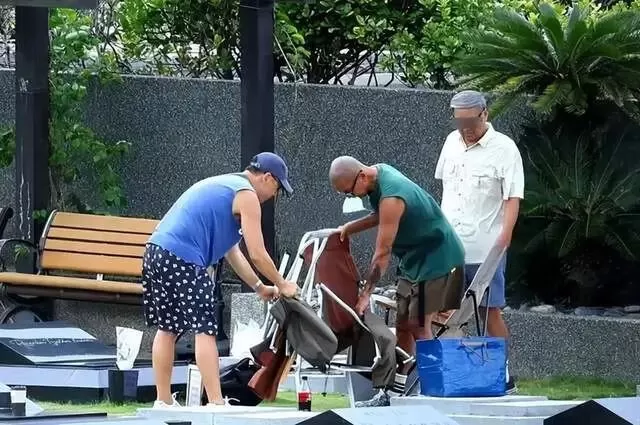 具俊晔跟S家人聚餐，打破争遗产反目传闻，小S说姐夫眼里有光了