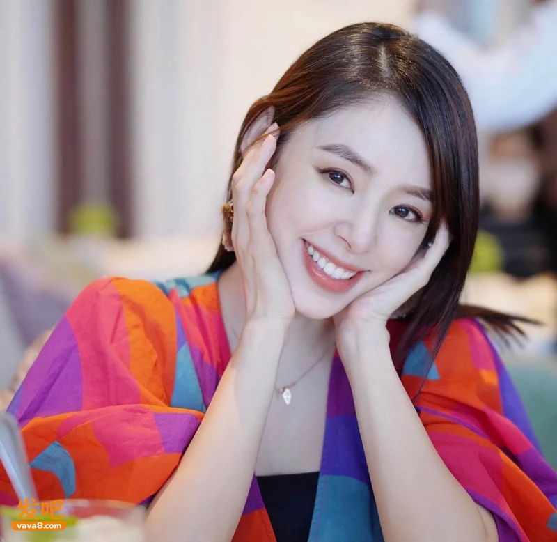 香港女星含泪宣布与闺蜜断交:对方欠债不还 失联超半年