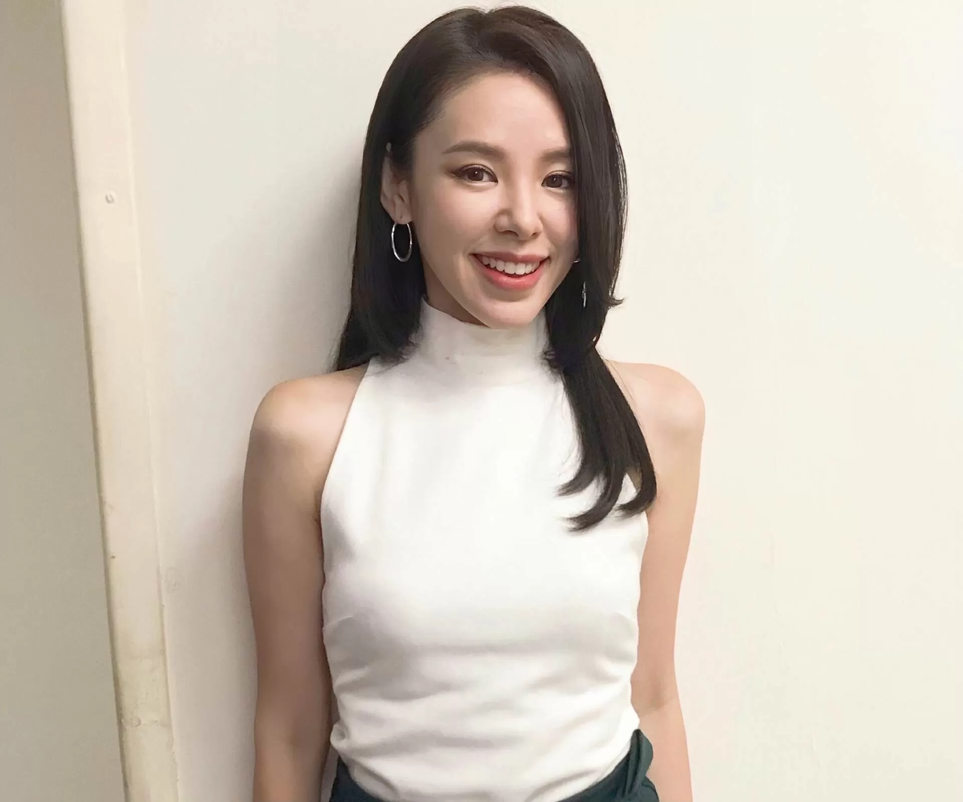 香港女星含泪宣布与闺蜜断交:对方欠债不还 失联超半年