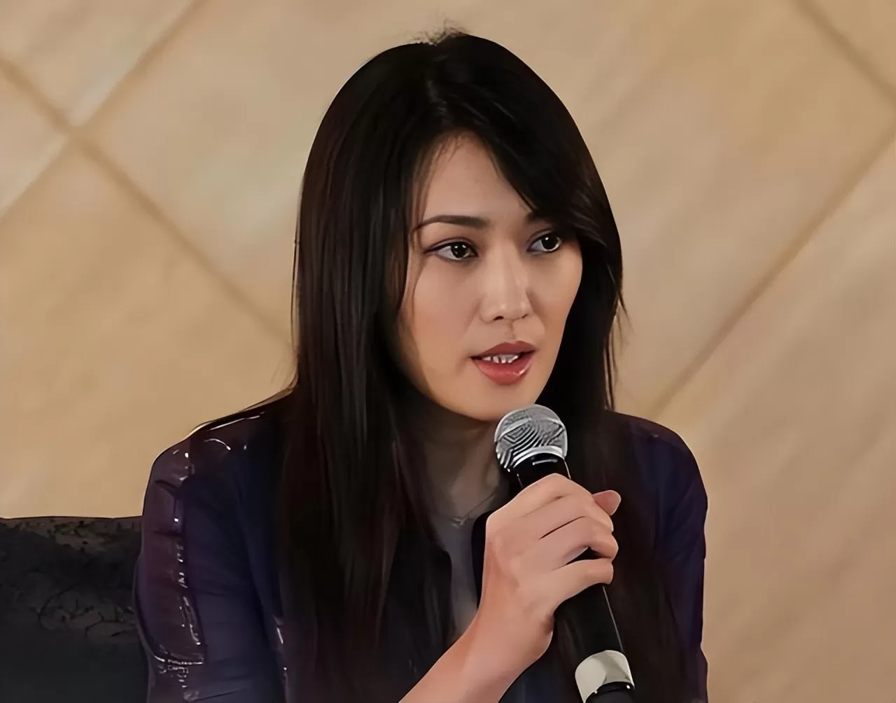 孟广美被外籍男友骗光身家 经释永信“开光改运”嫁豪门?