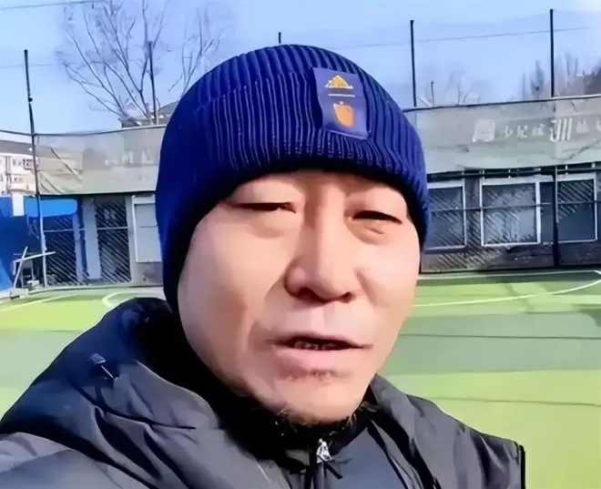 那英18岁儿子一出手,竟挽回她在前夫高峰面前丢掉的尊严