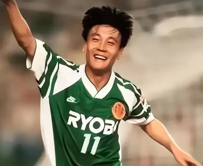那英18岁儿子一出手,竟挽回她在前夫高峰面前丢掉的尊严