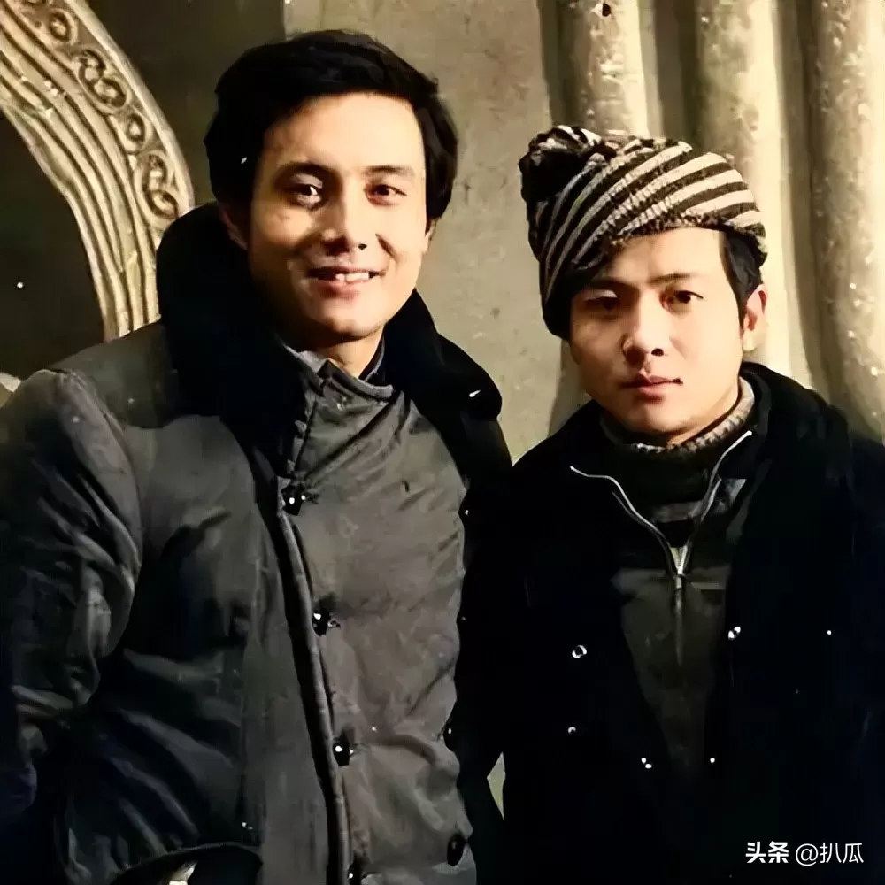 他被谢霆锋打成重伤，发妻6次流产绝情离开，现在街头卖卤肉为生
