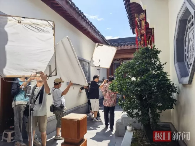 “一开年感觉天塌了” 横店惨状曝光