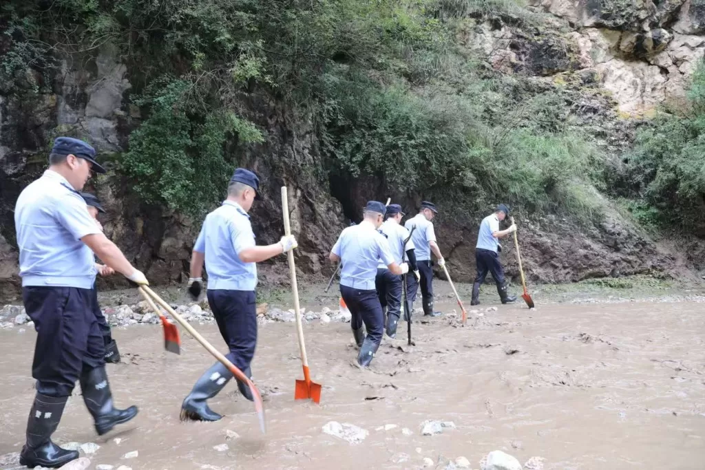 甘肃双石门景区山洪暴发  已10露营客身亡23人受伤