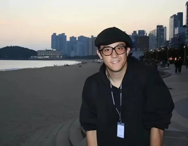 突发！香港知名男星没钱交电费半夜被断电