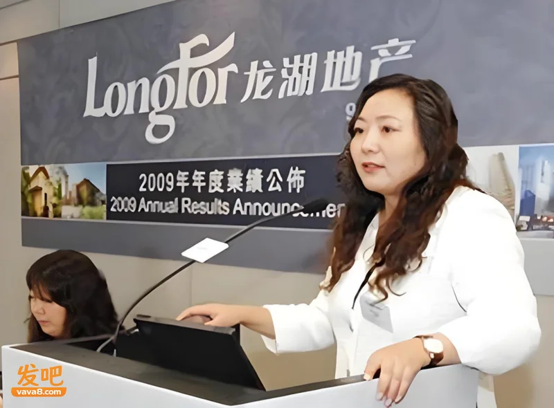 重庆女首富吴亚军 送前夫200亿 给女儿500亿 她这辈子到底在算什么账？