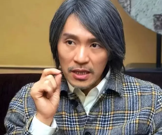 董宇辉采访周星驰，尴尬至极