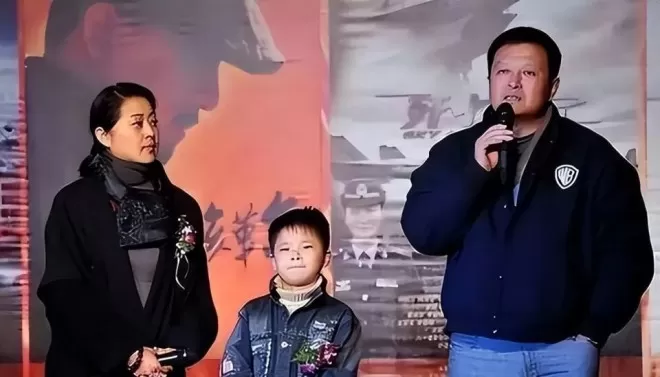 67岁身家过亿的倪萍近况曝光，27岁儿子成"心病"
