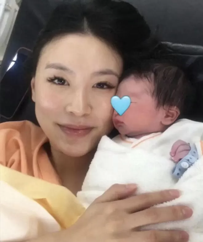 高以翔前女友官宣生子 自曝仅用十分钟就顺产成功