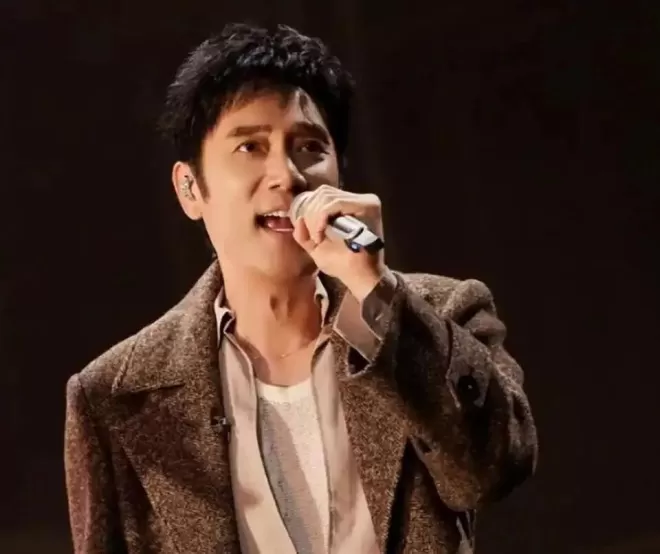 只当过一次演员，却住北京亿万豪宅，丈夫给她打工