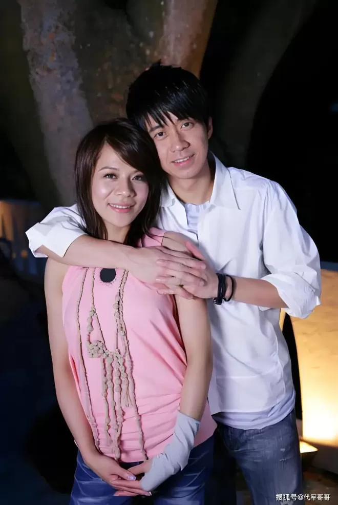 56岁歌星光良近况曝光！曾历经5段真挚恋情，如今孤身一人惹人唏嘘