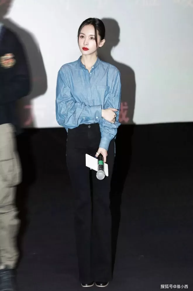 王子文留回长发后像换了个人，差点认不出