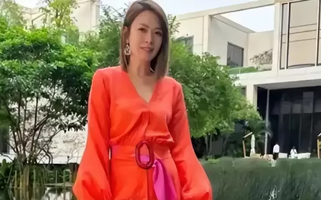 嫁错人太可怕！被前夫公开骂“性欲太强”的她...