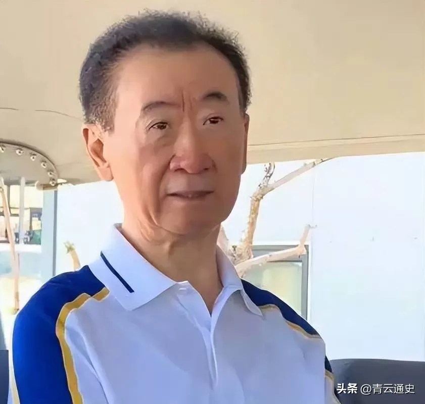 家底掏空！王健林只剩一样没卖，比千亿身家还扛造