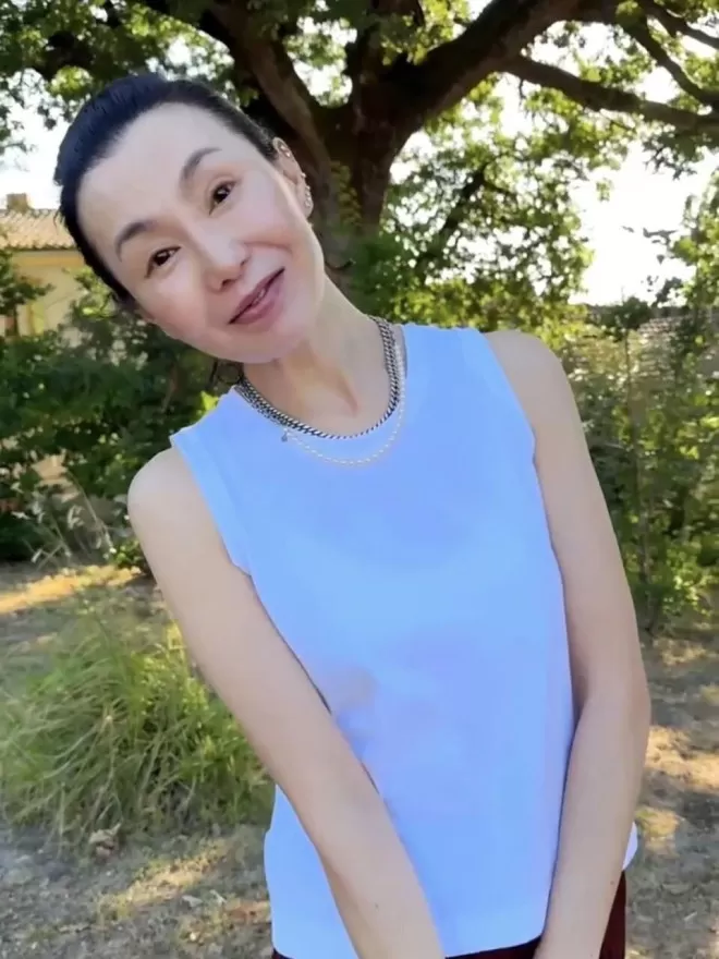 王祖贤出售20岁肖像权,当年的港圈美人现状各有千秋