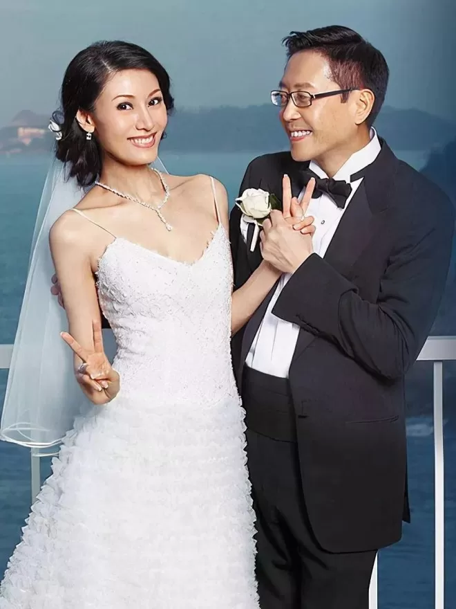 王祖贤出售20岁肖像权,当年的港圈美人现状各有千秋