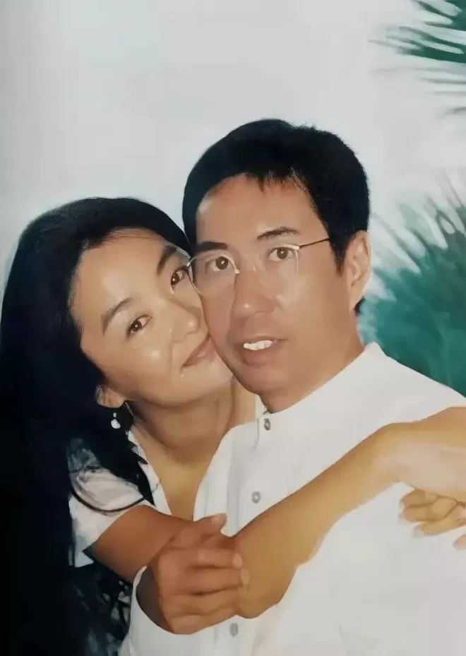 王祖贤出售20岁肖像权,当年的港圈美人现状各有千秋