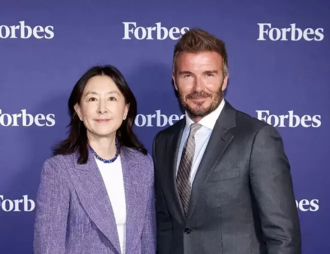 60岁吴明华离婚3天亮相，大女主气场绝了！蔡崇信娶她为啥被说“高攀”？
