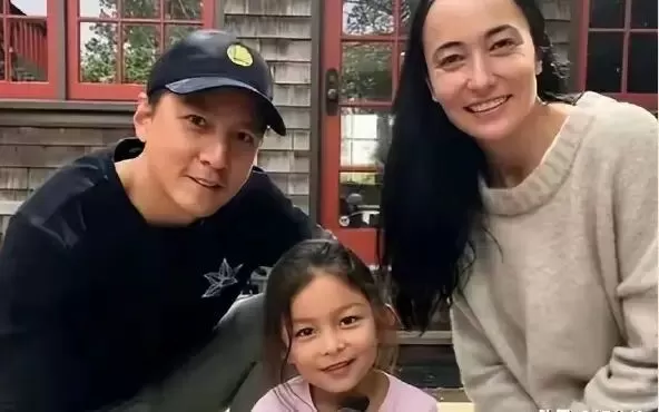 吴彦祖13岁女儿颜值惹争议！有人吐槽长残了有人赞高级脸