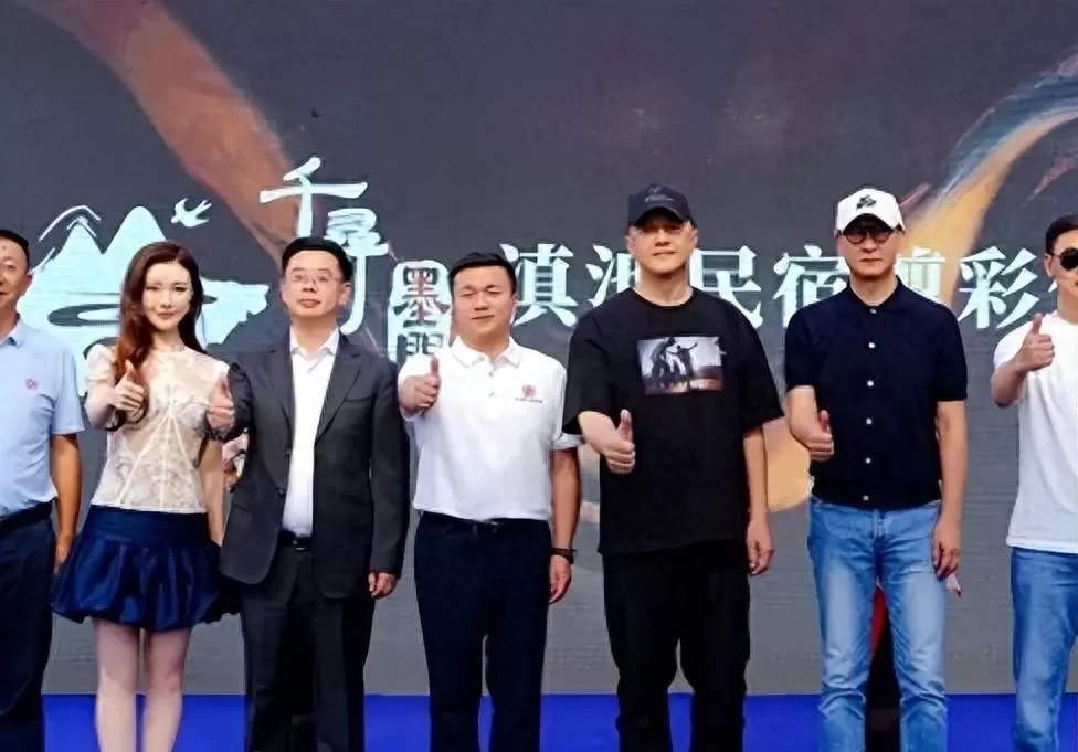 李亚鹏直播：落泪自曝向黄晓明借钱细节，三百万当天到账 十年没催