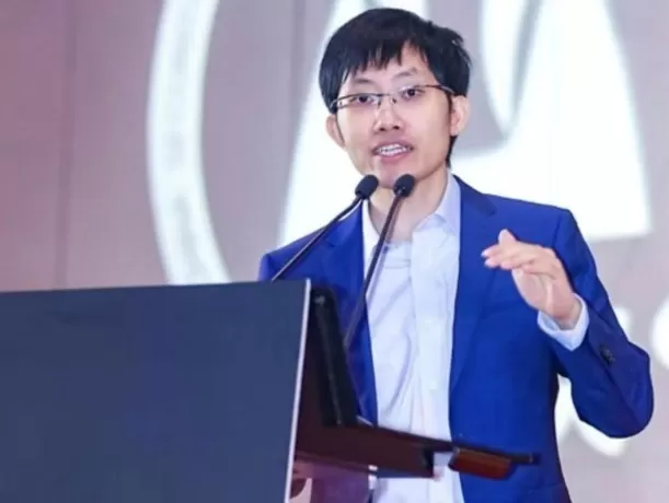 梁文锋，只想用座机