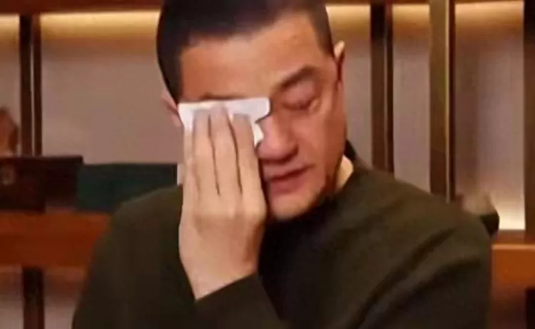 李亚鹏直播：落泪自曝向黄晓明借钱细节，三百万当天到账 十年没催