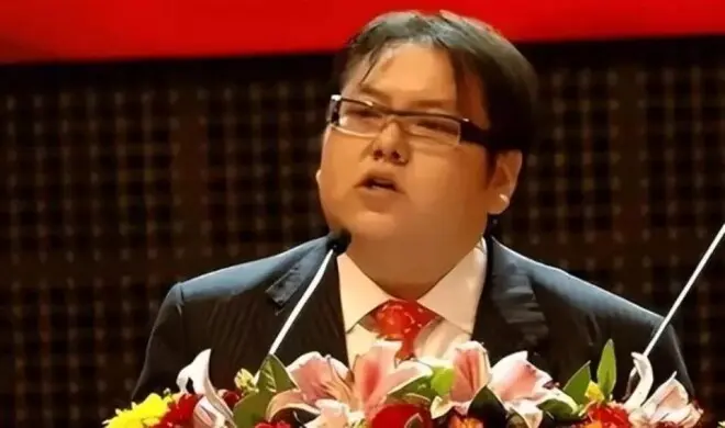车晓谈前夫:除了我妈他最爱我,但他的爱令我无法承受
