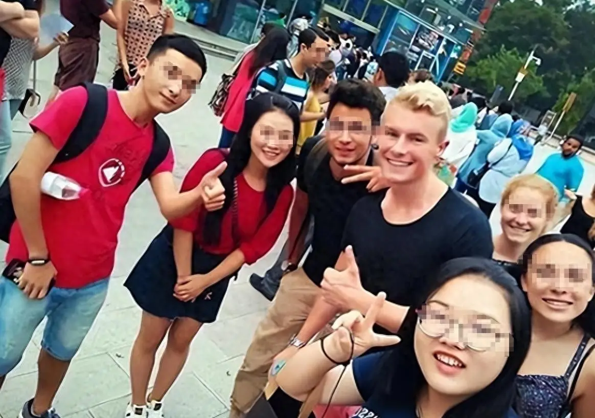 复旦大学王水牛丑闻发酵！玩弄多名女生打胎，手段低级，细节惊人